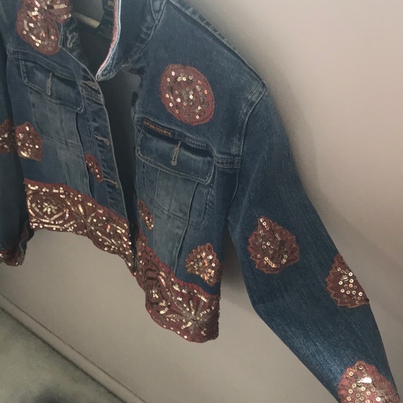 Jean Jacket - Picture 4 of 7